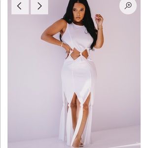 Knot detail maxi dress